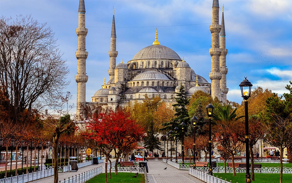 DENİZLİ ÇIKIŞLI GÜNÜBİRLİK İSTANBUL TURU