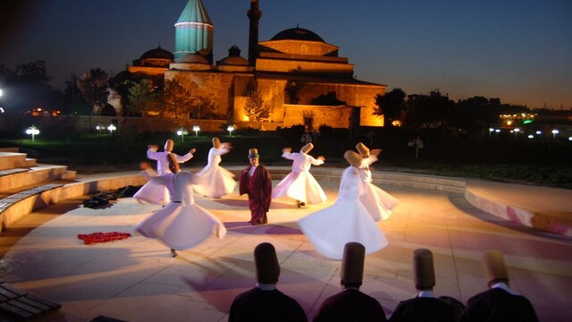 ŞEB- İ ARUS TURU
